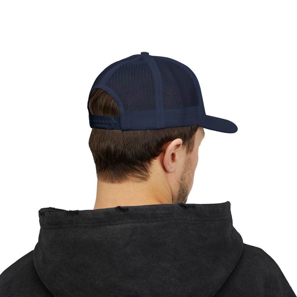 Vintage Surf Trucker Cap — 'Catch the Wave' Embroidered Snapback
